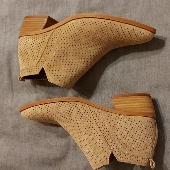 Franco Sarto Shoes - Franco Sarto Hazeline Ankle Booties